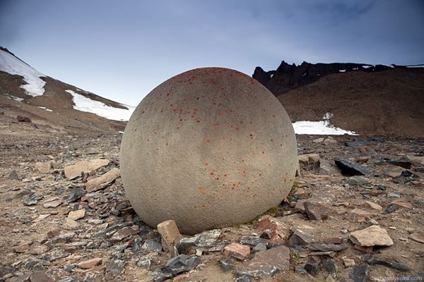 Paslaptingi Čampos salos rutuliai